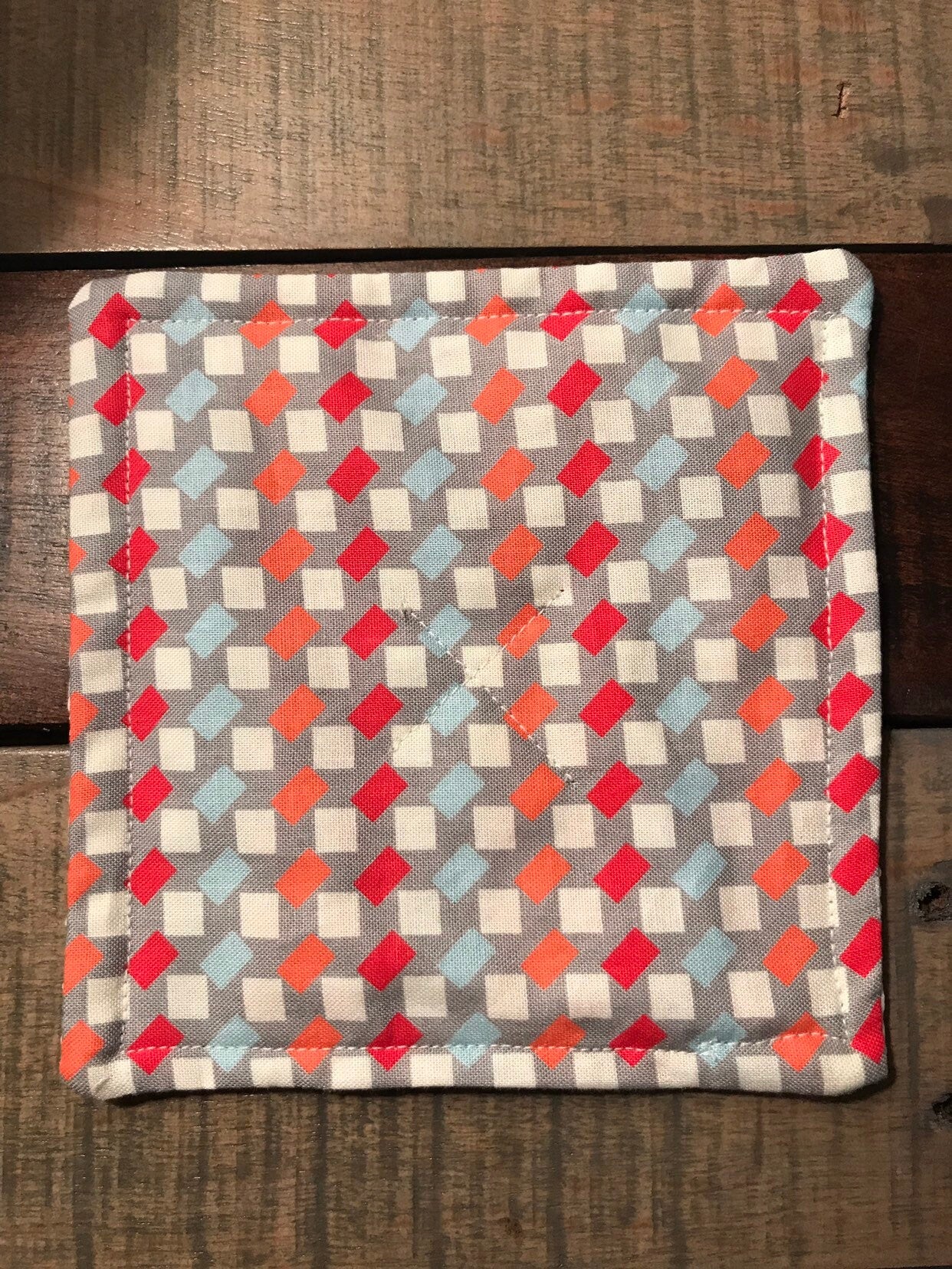 Small fabric jar opener with magnet