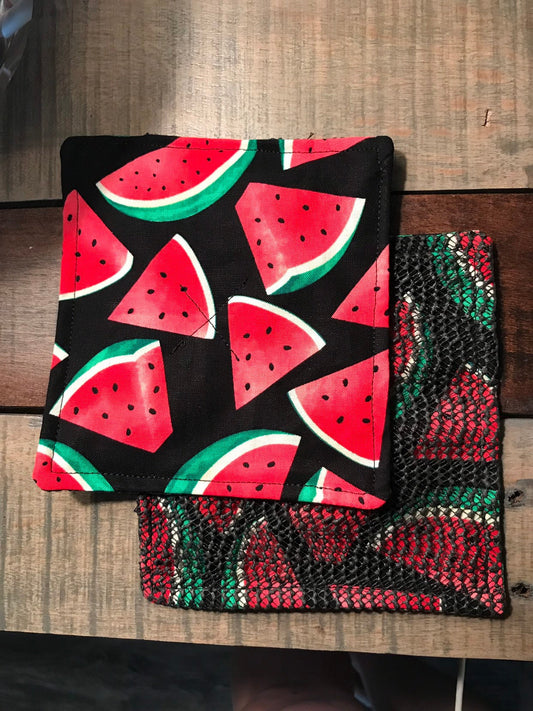 Small fabric jar opener with magnet